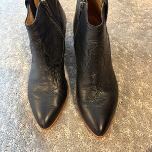 Frye ankle boots size 8.